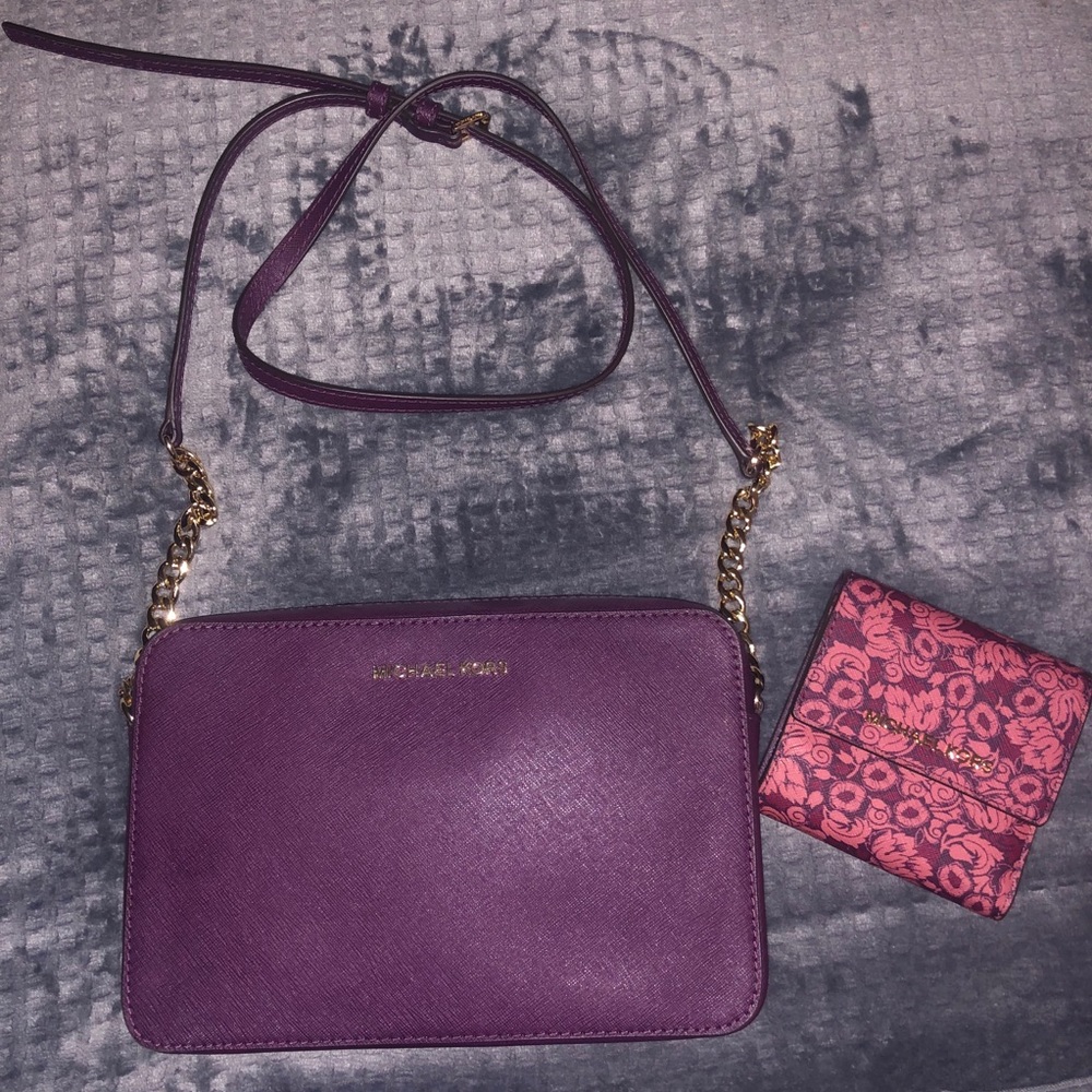 Michael Kors Crossbody & Wallet Set
